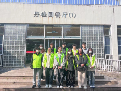 内射后入肥视频在线开展“节约粮食、拒绝浪费”志愿活动